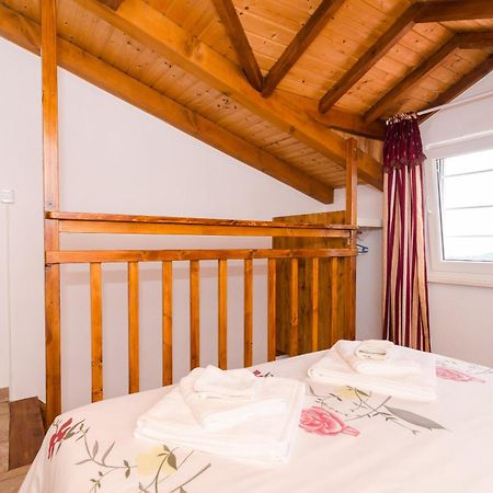 Apartments Leviana Saplunara Chambre photo